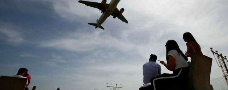 Flyselskaber advarer om forestående stigning i billetprisen